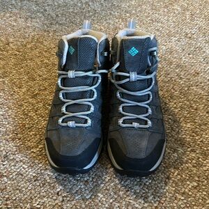 Columbia women’s hiking boots